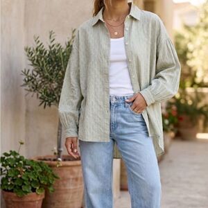 LARA Light Green Women’s Eyelet Oversized Button-Front ‎ Shirt Size M